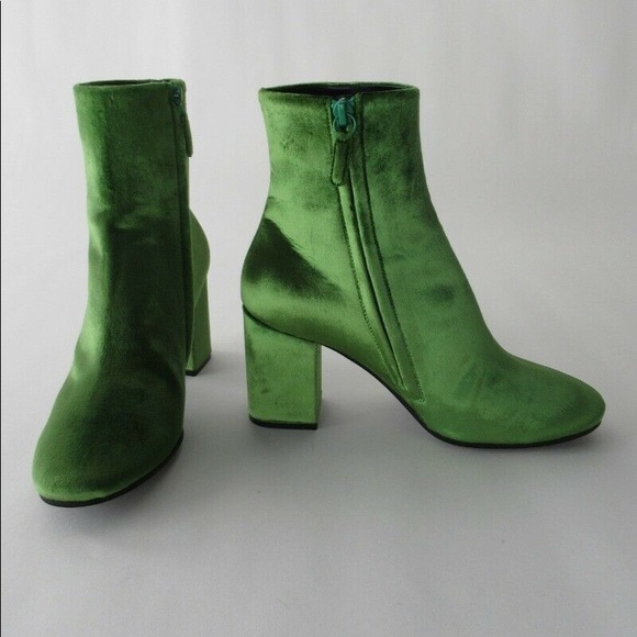 balenciaga velvet boots